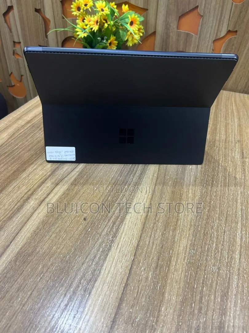 Laptop Microsoft Surface Pro 8 16GB Intel Core i7 SSD 256GB