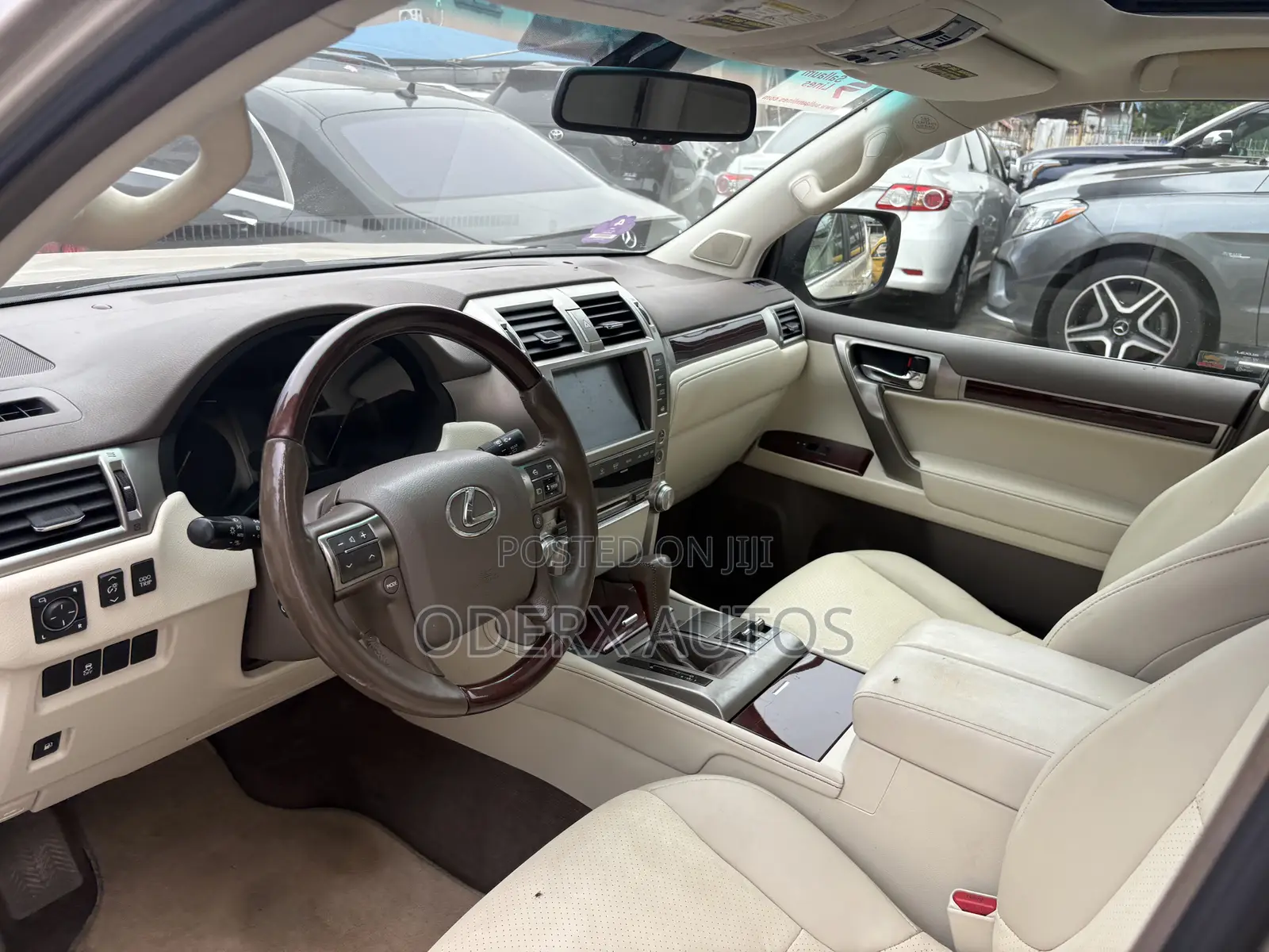 Lexus GX 460 2011 Gold