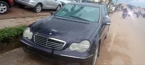 Mercedes-Benz C300 2005 Blue