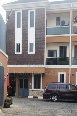 5bdrm Duplex in Osapa London for rent