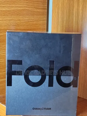 New Samsung Galaxy Z Fold4 512 GB Gold