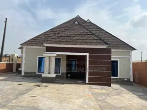 5bdrm Bungalow in Orogun Ui, Ibadan Polytechnic/University for sale