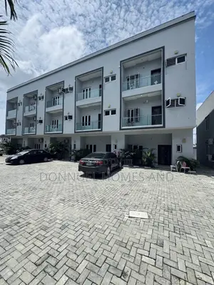 4bdrm Townhouse / Terrace in Lekki Expressway for rent