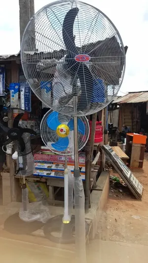 Almost Brand New Ox Fan 26" 20"