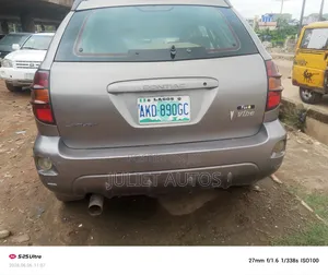 Pontiac Vibe Automatic 2004 Gray