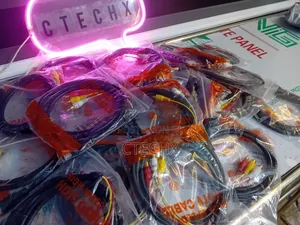 HDTV Cable. Hdmi to Av 1.5m Cable