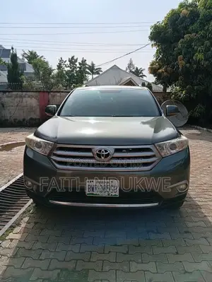 Toyota Highlander Limited 2011 Green