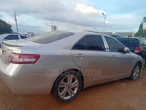Toyota Camry 2009 Silver