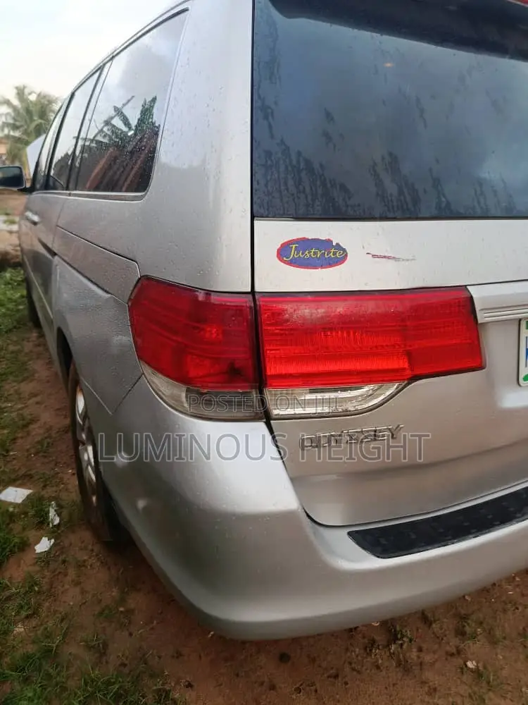 Honda Odyssey 2008 Silver