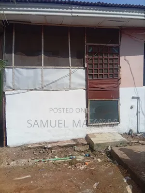 Mini Flat in Pakisha Estate, Agric for rent