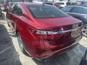Lexus ES 2013 Red