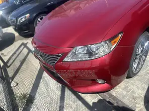 Lexus ES 2013 Red