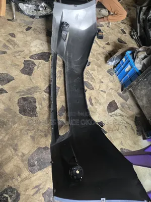 Frontbumper Sienna 2012/2014 Available
