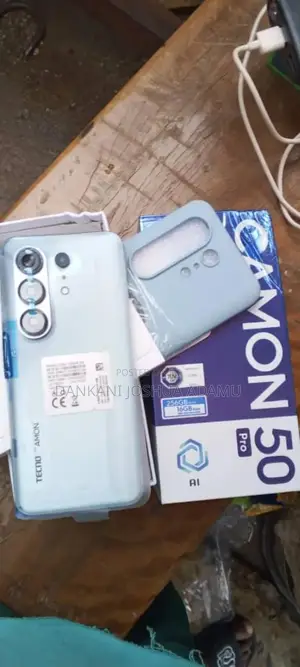 New Tecno Camon 50 256 GB Blue