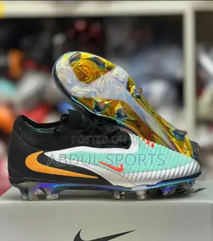 Nike Phantom Boots