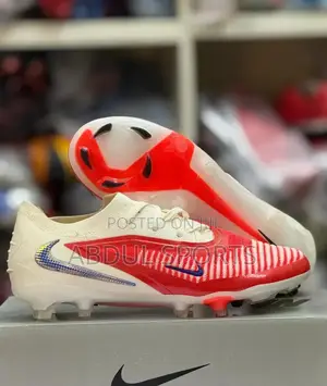 Nike Phantom Boots
