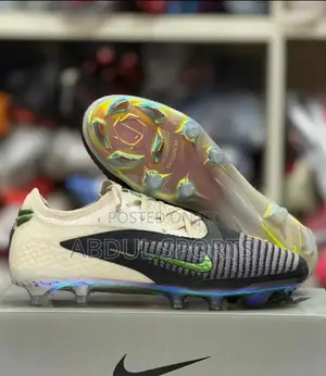 Nike Phantom Boots