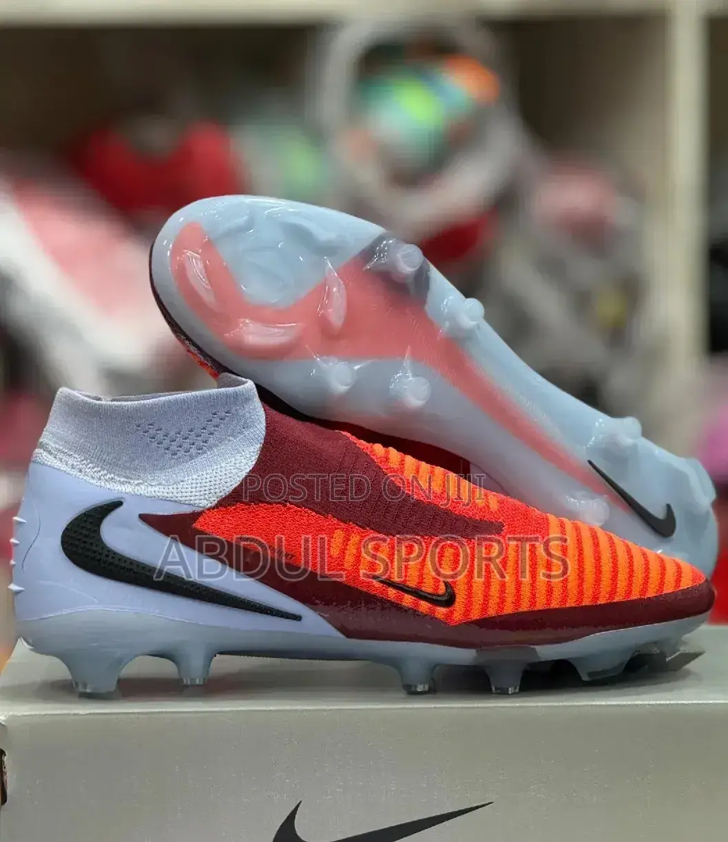 Nike Phantom Boots