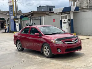 Toyota Corolla LE 4dr Sedan (1.8L 4cyl 4A) 2013 Red