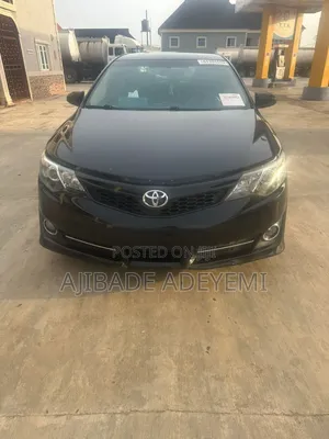 Toyota Camry SE 4dr Sedan (2.5L 4cyl 6A) 2014 Black