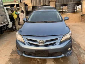 Toyota Corolla 2013 Blue