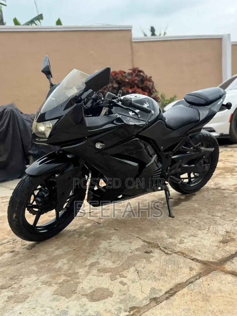 Kawasaki Bike 2017 Black