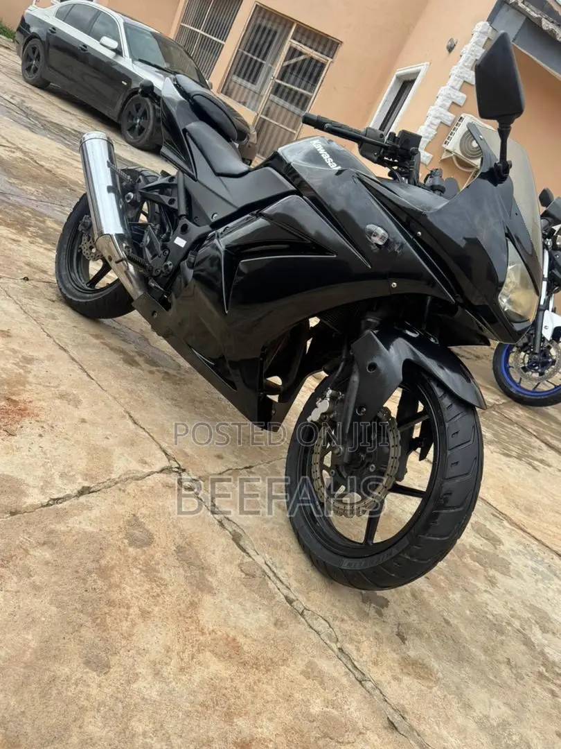 Kawasaki Bike 2017 Black