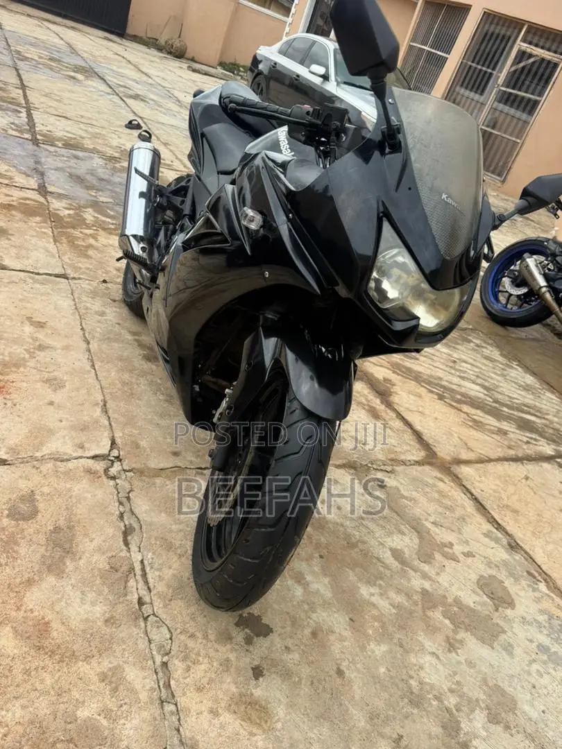 Kawasaki Bike 2017 Black