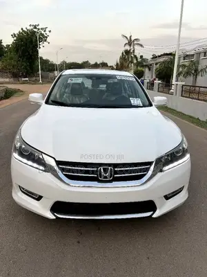Toyota Corolla 2013 White