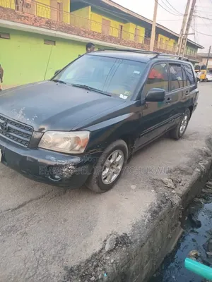 Toyota Highlander Base AWD 2003 Black