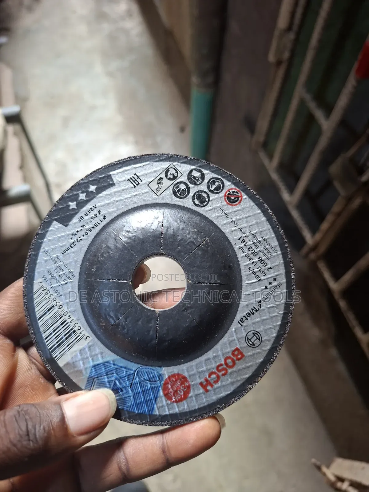 Bosch 4 1⁄2 Grinding Disc