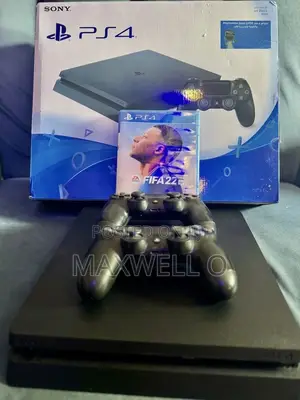 Ps4 Slim 500gb, 2 Pads, 1 Game Cd