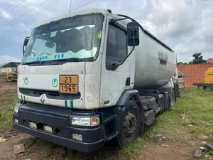 Reg. 10tonnes Renault LPG Bobtail