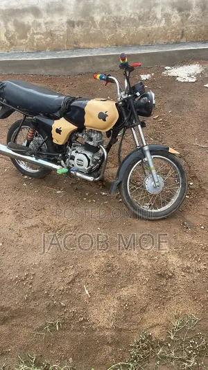 Bajaj Boxer 2024 Red