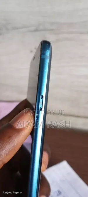 LG Q7 Plus 64 GB Blue