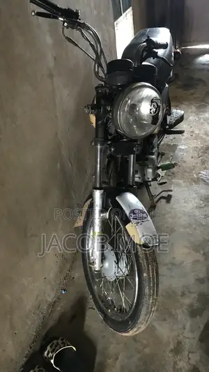 Bajaj Boxer 2024 Red