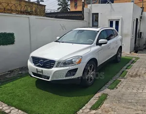 Volvo XC60 T6 AWD 2013 White
