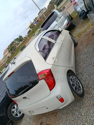 Kia Morning 2015 Off white
