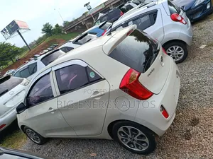 Kia Morning 2015 Off white