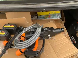 Boxed Dayplus Handheld Cordless Pressure Washer
