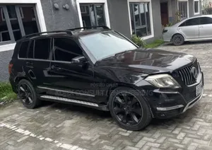Mercedes-Benz GLK-Class 350 4MATIC 2012 Black