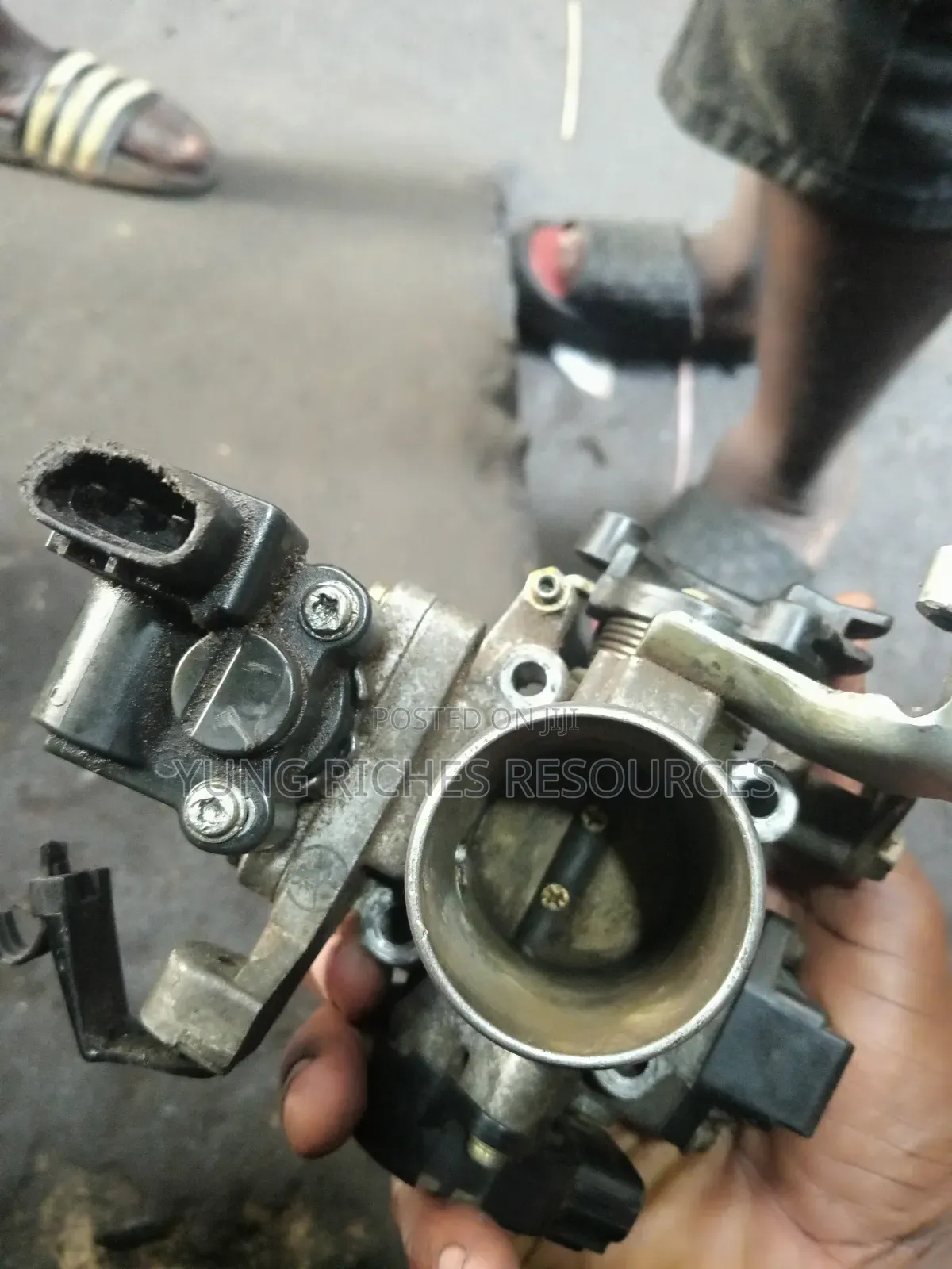 Mini Shuttle Injector Mount