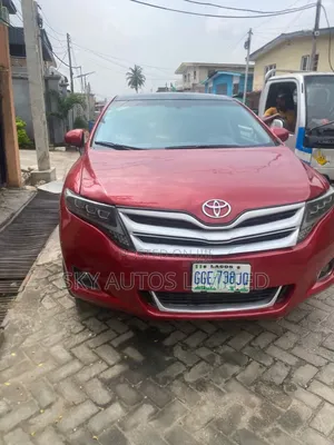 Toyota Venza V6 2011 Red