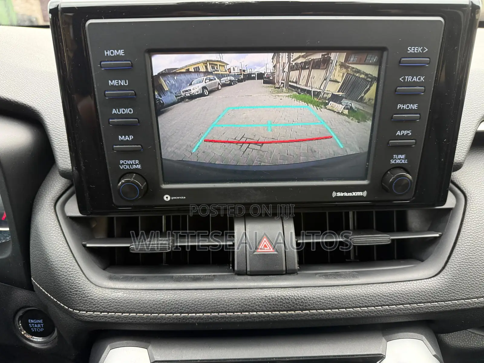 Toyota RAV4 XLE 2021 Black