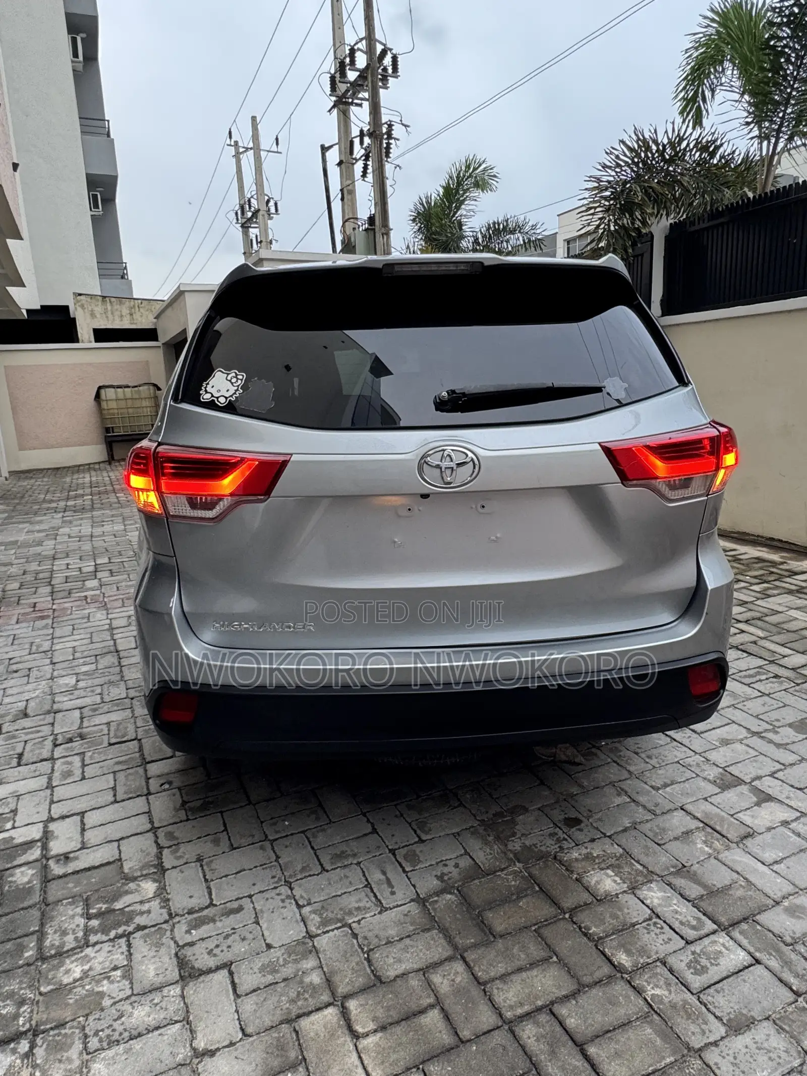 Toyota Highlander LE 2019 Silver