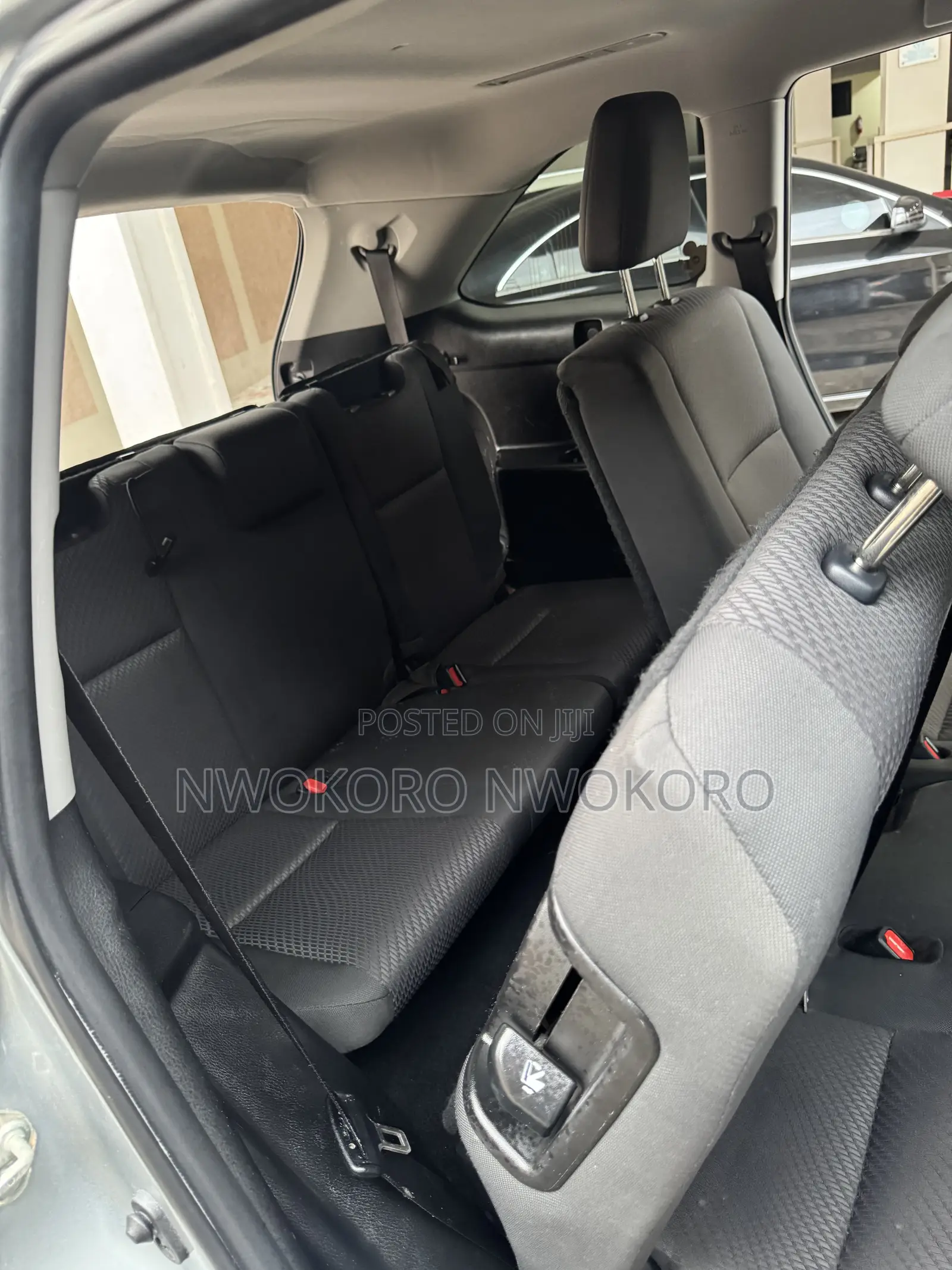 Toyota Highlander LE 2019 Silver