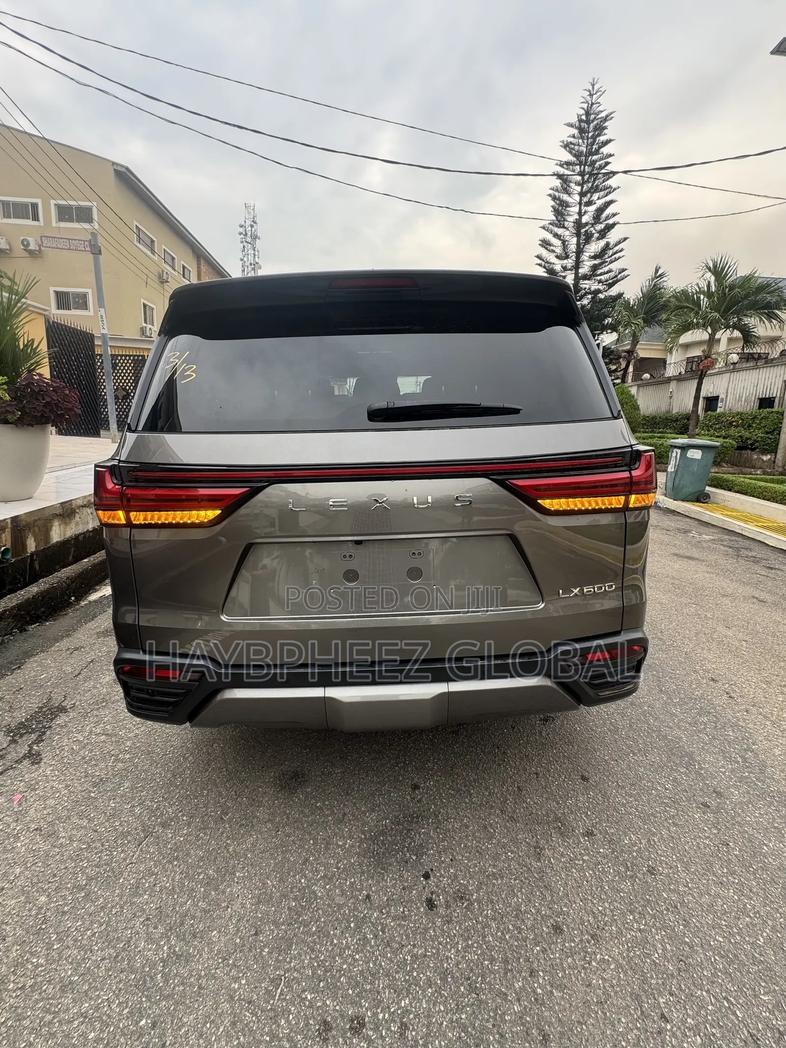 Lexus LX 600 2022 Silver