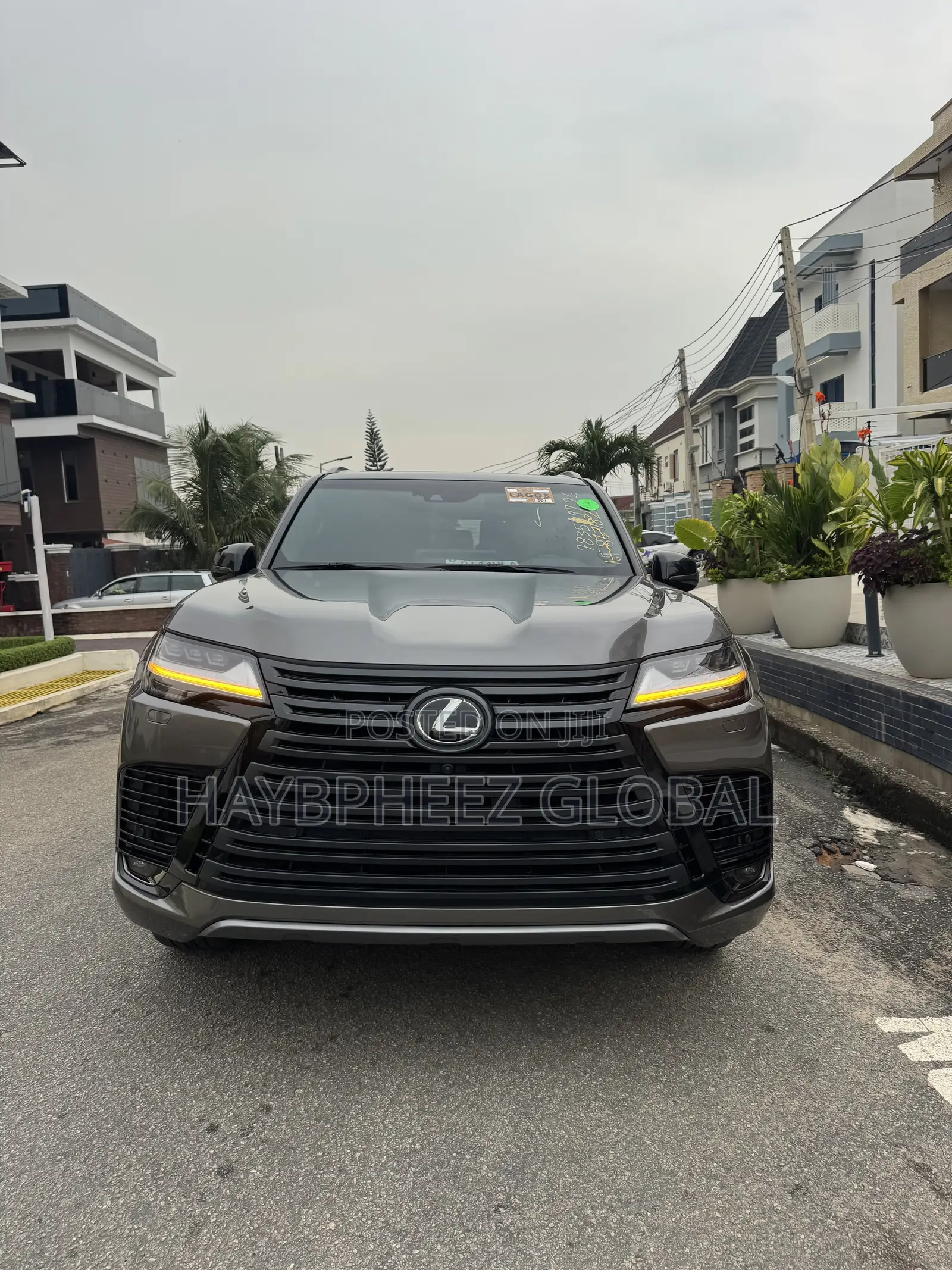Lexus LX 600 2022 Silver