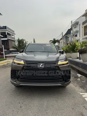Lexus LX 600 2022 Silver