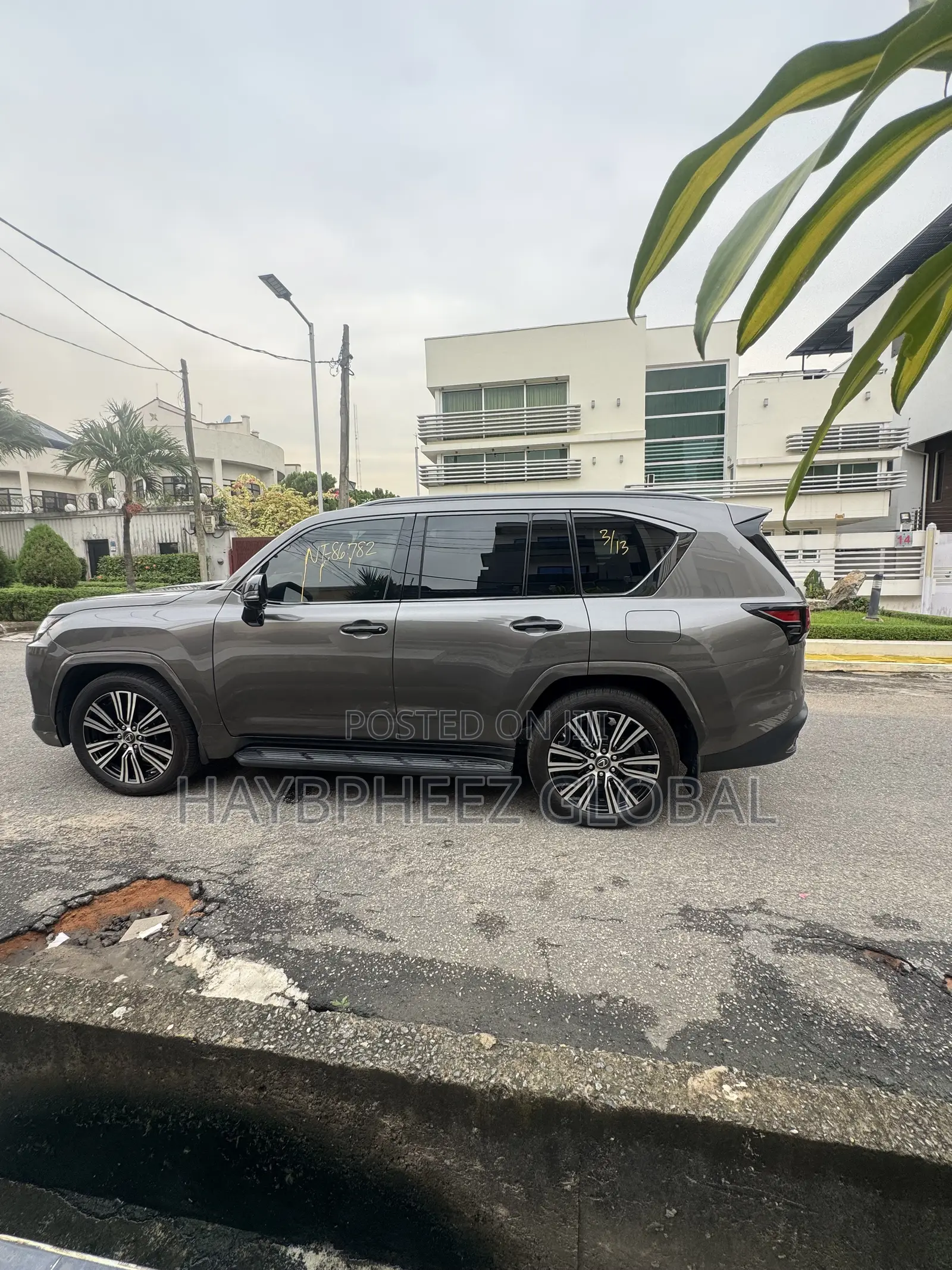 Lexus LX 600 2022 Silver